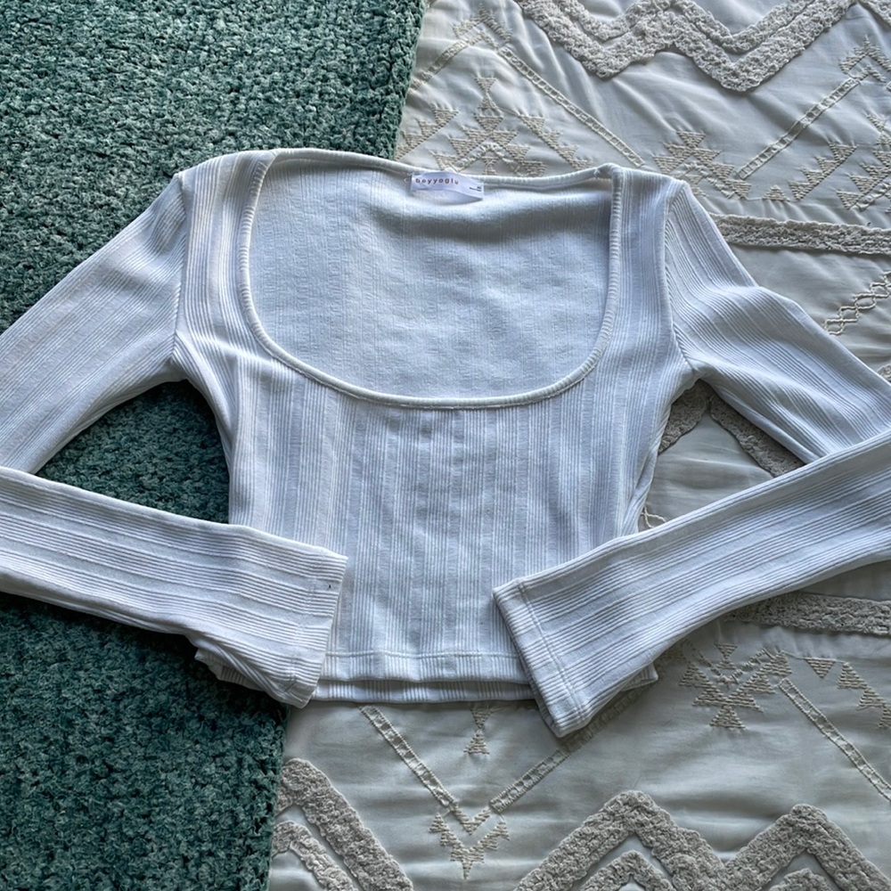 Beyyoglu White Top